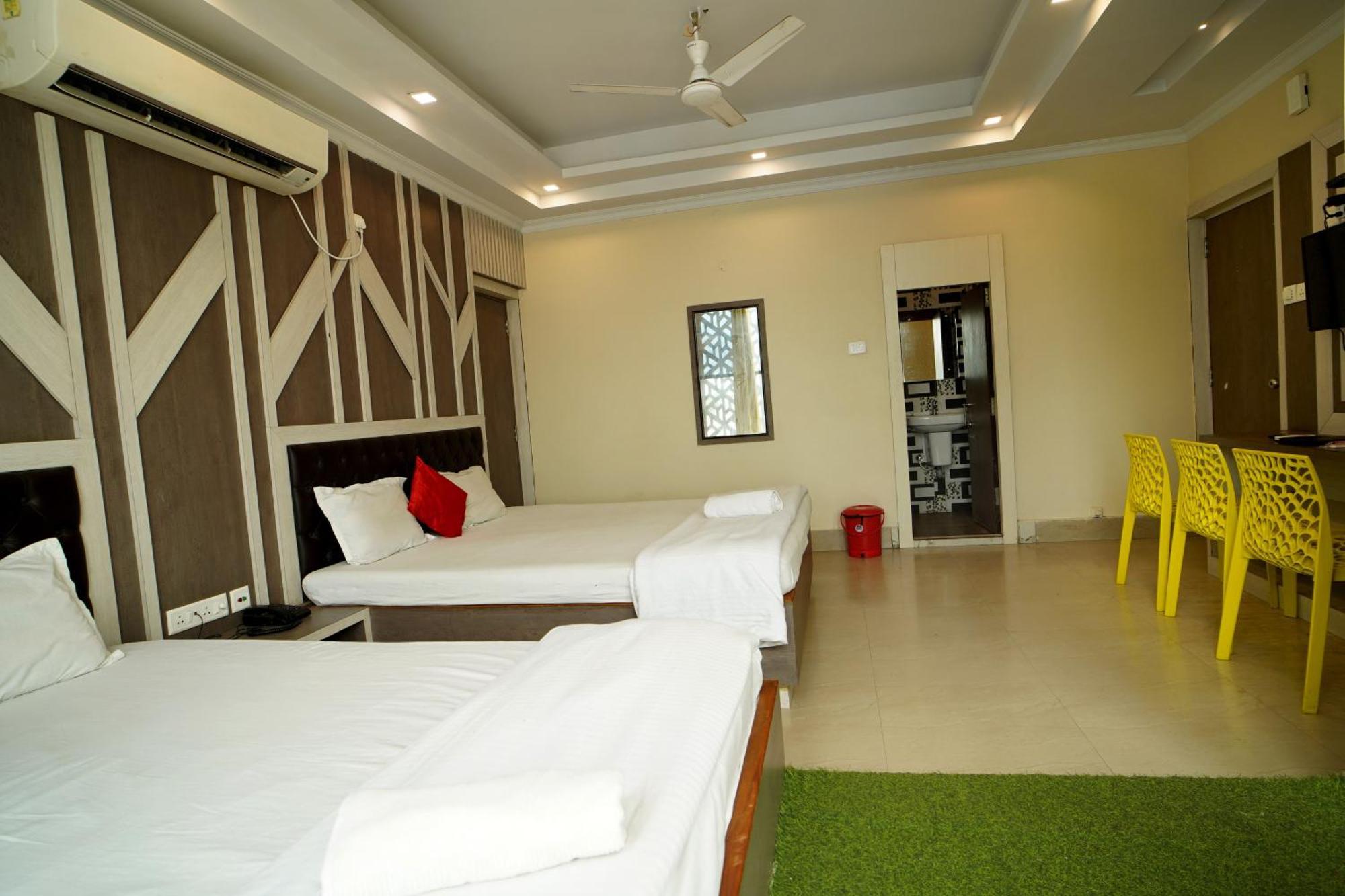 Royal Sea View !! Beach Front With Free Wifi !! Digha  Buitenkant foto
