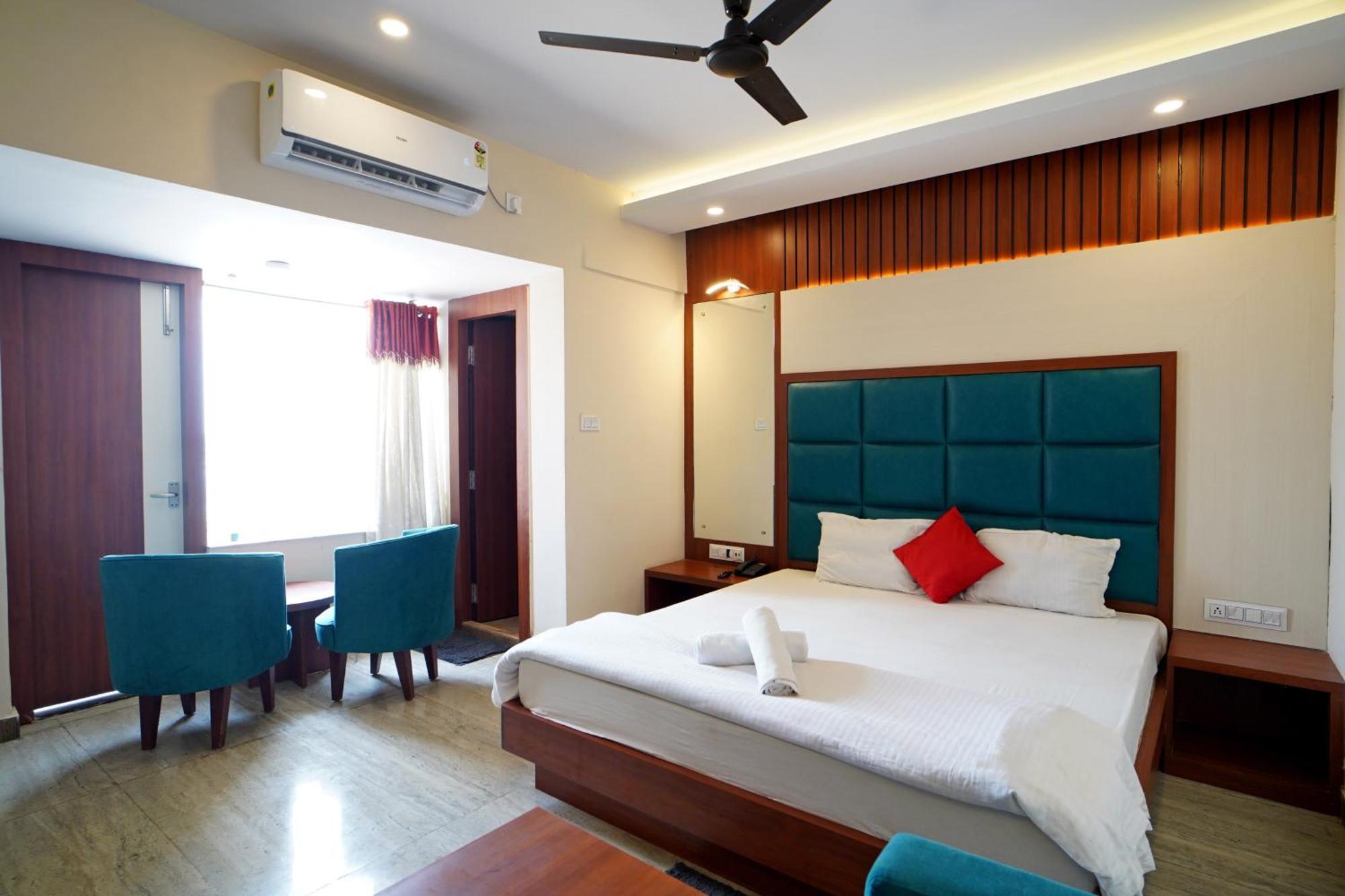 Royal Sea View !! Beach Front With Free Wifi !! Digha  Buitenkant foto